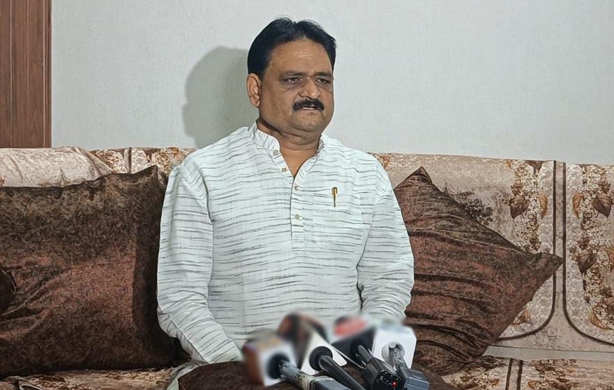 भाजपा के महायज्ञ को लेकर कांग्रेस ने कसा तंज, कहा- अपनी इज्जत बचाने भगवान की शरण में पहुंच गई है BJP, 4 तारीख को निकलेगी 400 पार के जुमलेबाजी की हवा