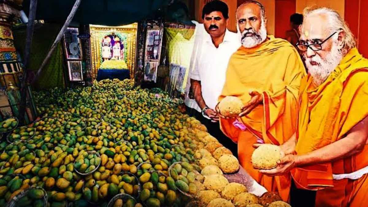 स्वामीनारायण मंदिर में भगवान को लगा 10 हजार किलो आम का भोग, दर्शन के लिए लगी भक्तों की कतार