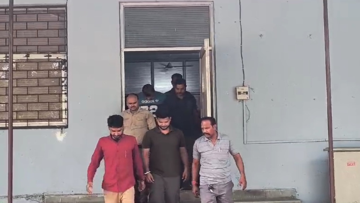 CRIME: जीजा-साले की जुगलबंदी न आई काम, पुलिस ने 2 महिलाओं समेत इस जुर्म में किया गिरफ्तार