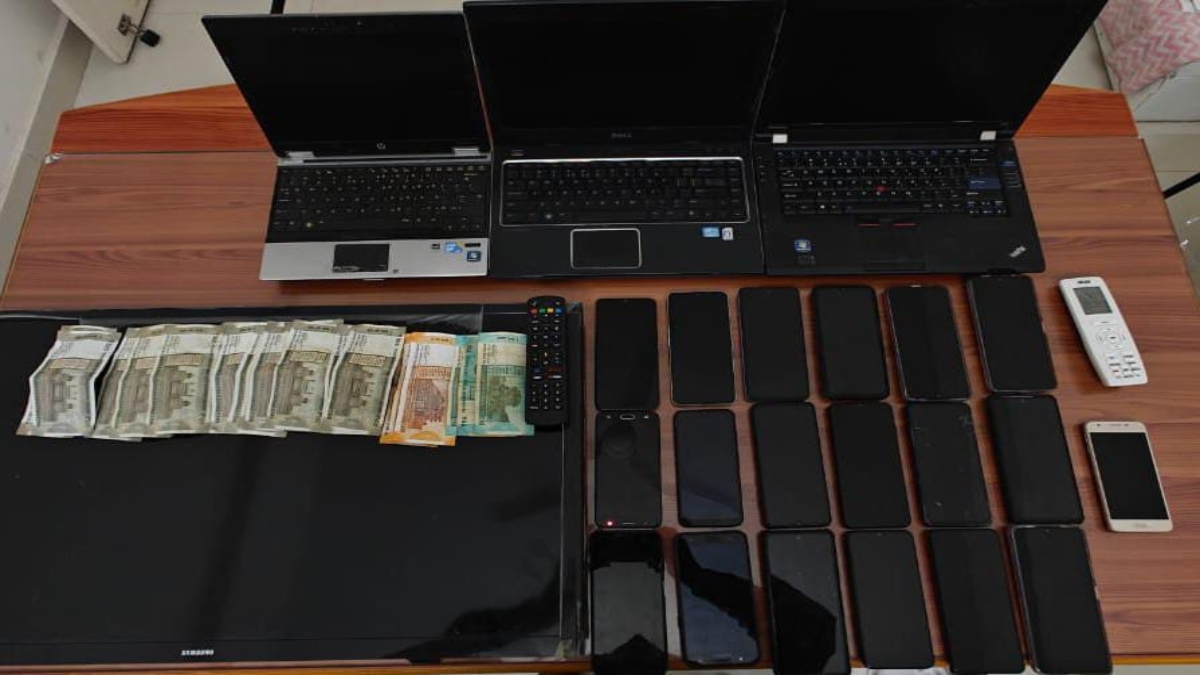 T20 वर्ल्ड कप पर ऑनलाइन सट्टा: पुलिस ने 9 सटोरियों को किया गिरफ्तार, 19 मोबाइल, 3 लैपटॉप समेत 10 हजार जब्त