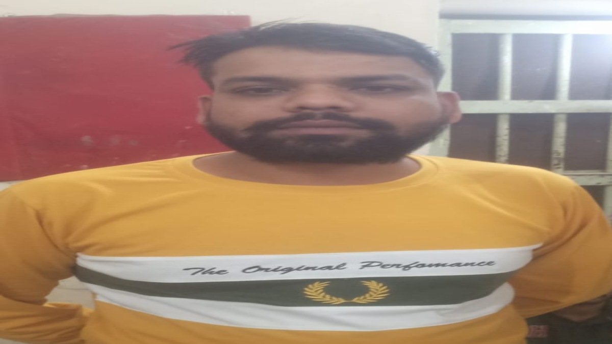 इंदौर हत्या मामले में दो आरोपी गिरफ्तारः तीसरे की तलाश जारी, पुरानी रंजिश को लेकर हुई थी वारदात