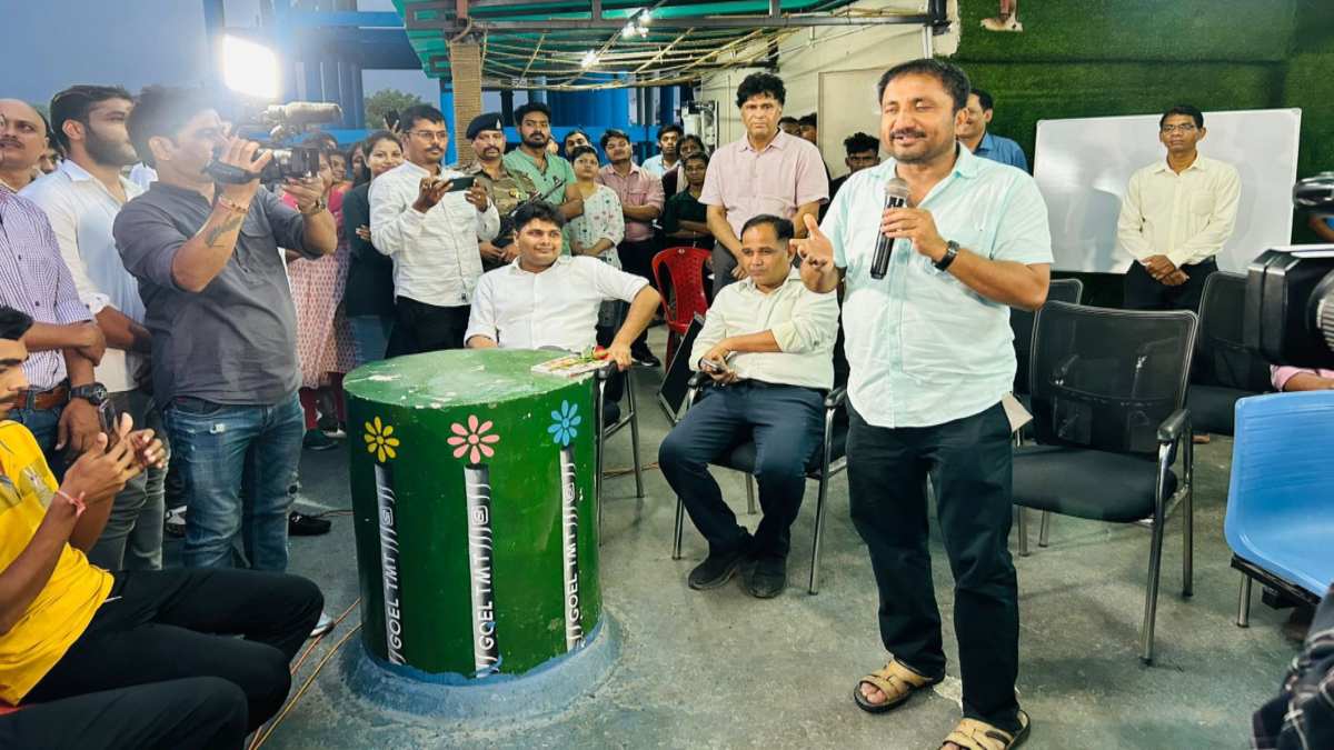 CG NEWS: सुपर 30 के रियल लाईफ हीरो आनंद कुमार पहुंचे तक्षशिला लाइब्रेरी, युवाओं का किया उत्साहवर्धन…