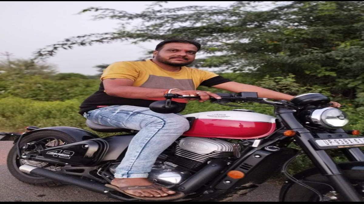 हत्या का लाइव वीडियोः युवक ने व्यापारी को नजदीक से मारी गोली, मौके पर ही तोड़ा दम