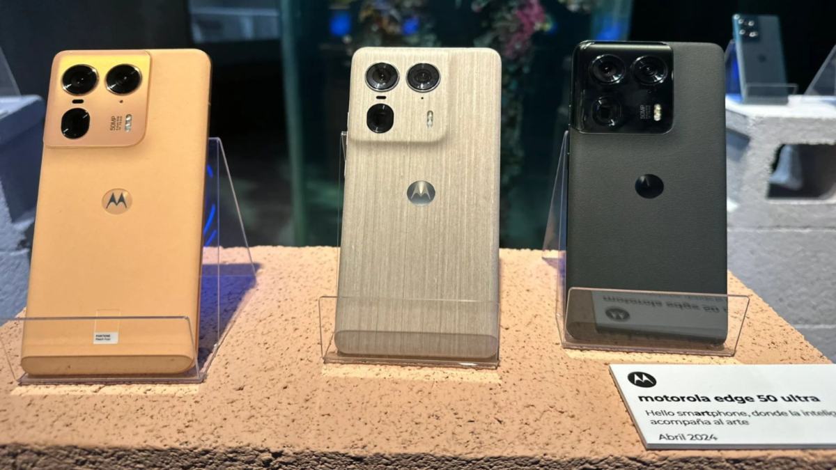 Motorola Edge 50 Ultra की Sale हुई Live, दमदार प्रोसेसर, जबरदस्त कैमरा मिल रहा है सिर्फ इतने दाम पर…