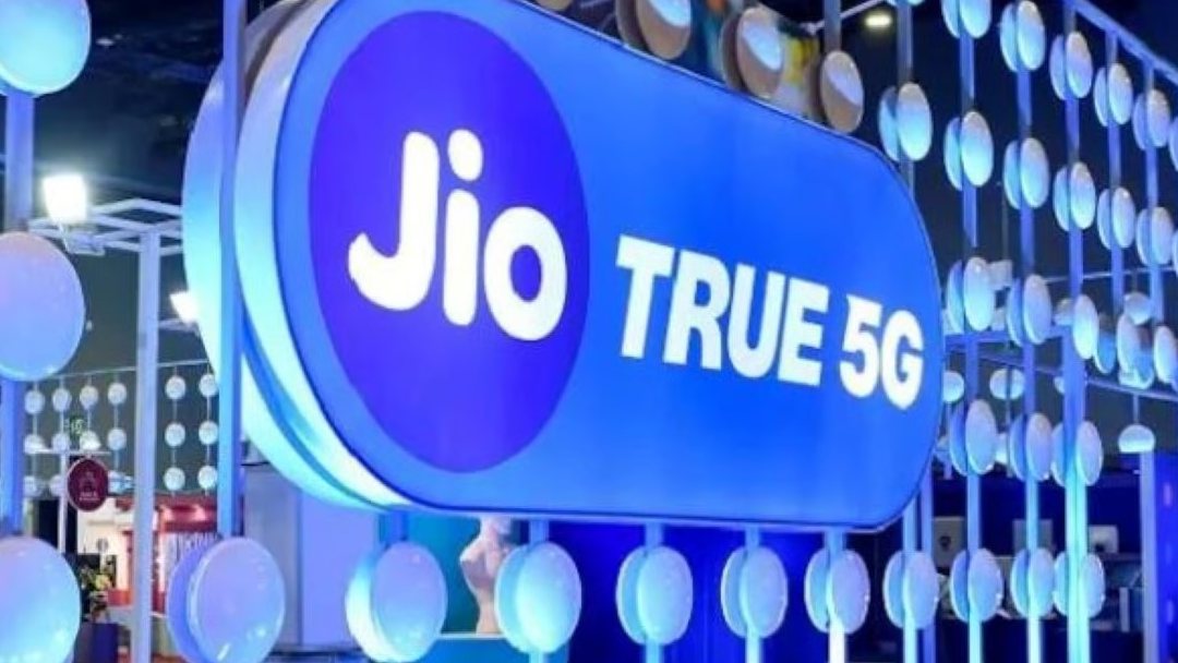 Jio ने अपने यूजर्स को दिया जोरदार झटका, देने पड़ेंगे 25% ज्यादा पैसे, देखिए Tariff List…
