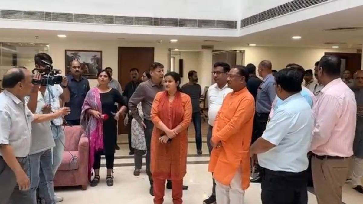 मुख्यमंत्री विष्णुदेव साय ने किया ‘छत्तीसगढ़ निवास’ का निरीक्षण, व्यवस्थाओं का लिया जायजा…