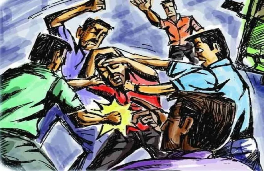 दादा की बेइज्जती करने पर पोतों ने किया हमला, दो घायल