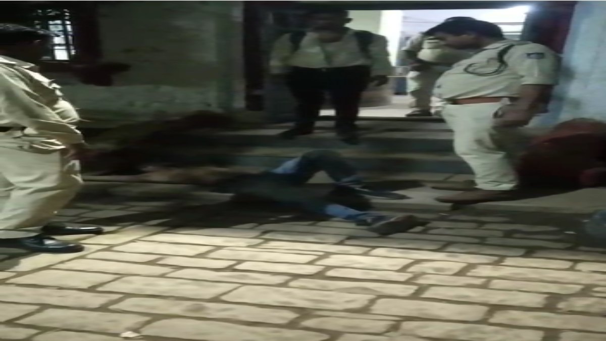 नशे में धुत हिस्ट्रीशीटर बदमाश का हंगामाः पुलिस चौकी में घुसकर जवानों पर किया हमला, SI को मारा चांटा