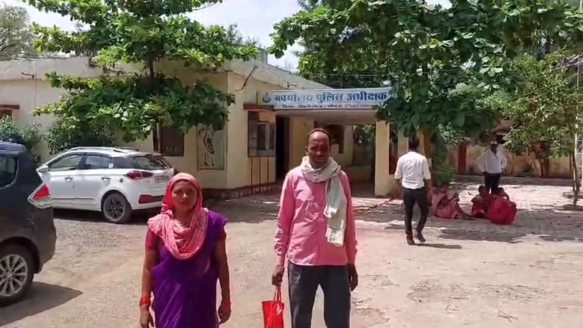 आशा कार्यकर्ता ने ब्लॉक प्रोग्राम मैनेजर पर लगाए गंभीर आरोप, कलेक्टर और SP को सौंपी CD, जानिए पूरा मामला