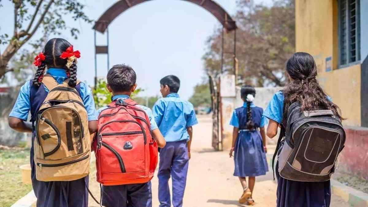 अब 25 जून तक बंद रहेंगे स्कूल, भीषण गर्मी के कारण छत्तीसगढ़ में बढ़ाई गई छुट्टियां