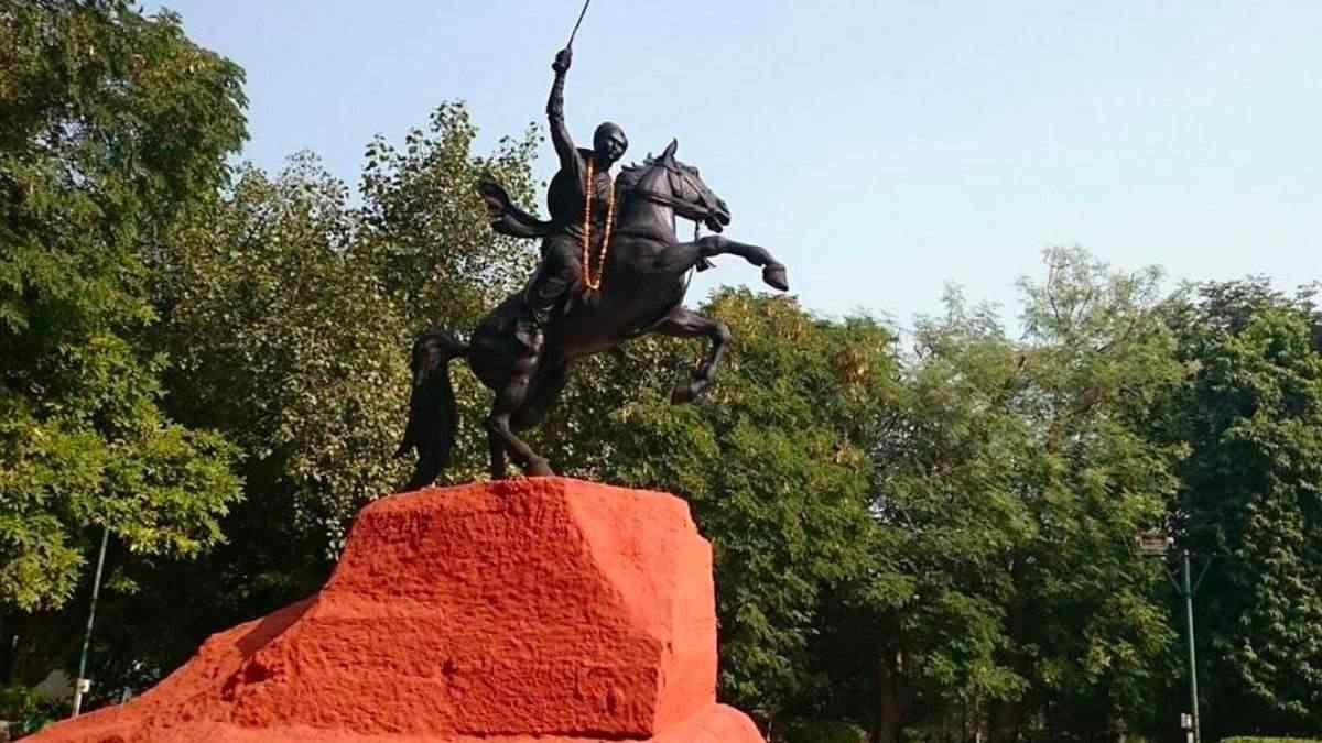 वीरांगना लक्ष्मीबाई बलिदान मेला: कार्यक्रम स्थल का किया गया भूमि पूजन, मेले में शस्त्रों की लगाई जाएगी प्रदर्शनी