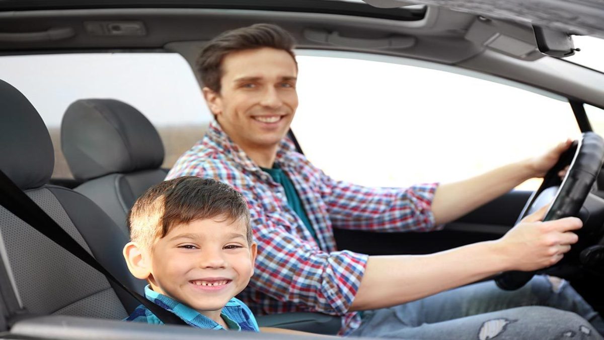 अपने बच्चों को बचपन से ही सिखाएं ये जरुरी Car Manners, नहीं तो हो सकती है परेशानी…