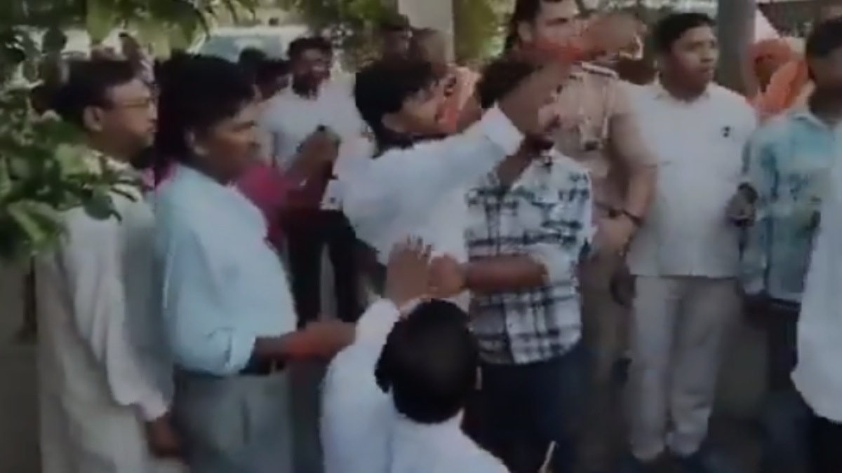 BJP की समीक्षा बैठक में बवाल: पार्टी के दो गुट आपस में भिड़े; जमकर हुई मारपीट, देखें Video