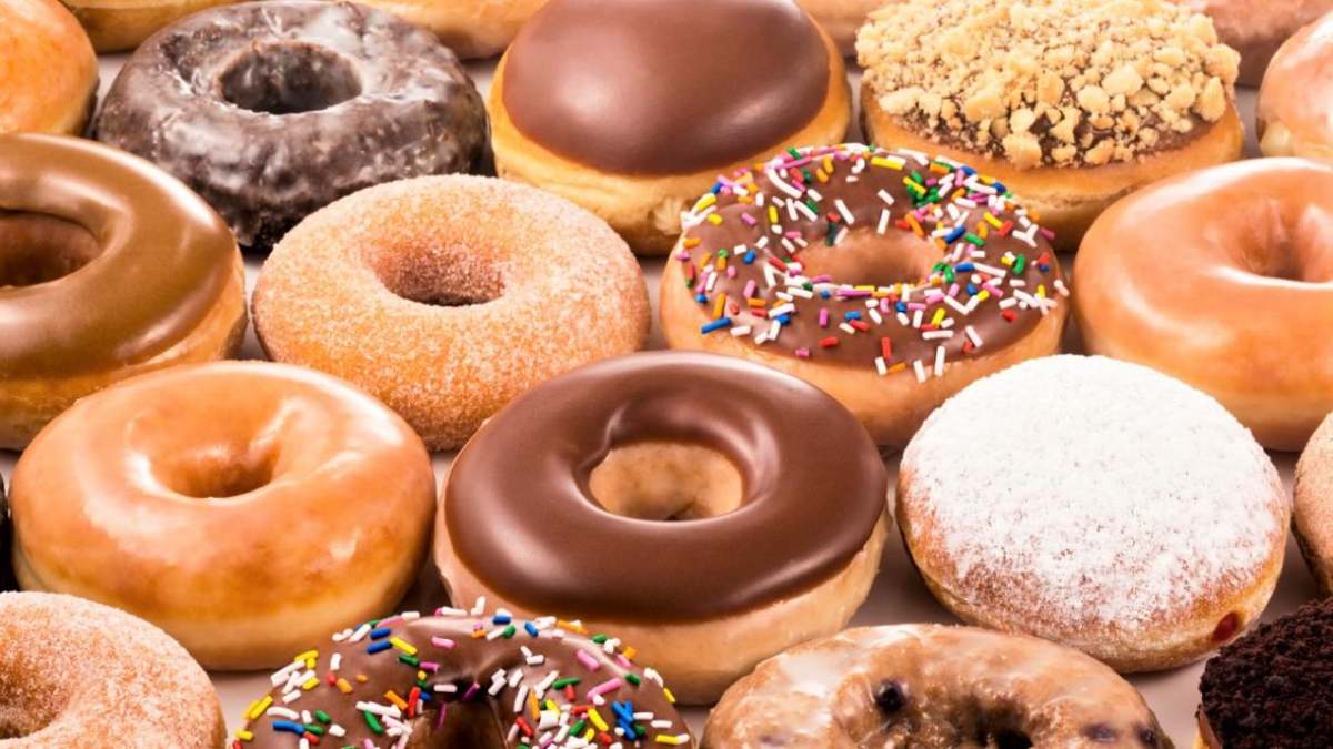 National Donut Day : आप भी पसंद है चॉकलेटी, रंगबिरंगी डोनट, तो जाने क्या है इसका इतिहास…