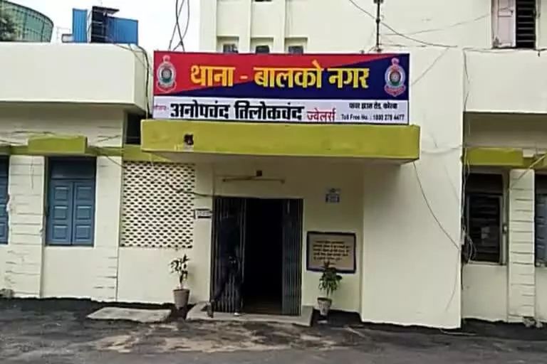 CG NEWS : चोरों को पुलिस का भी खौफ नहीं, थाना प्रभारी के घर सेंधमारी कर नगदी और कपड़े ले गए चोर