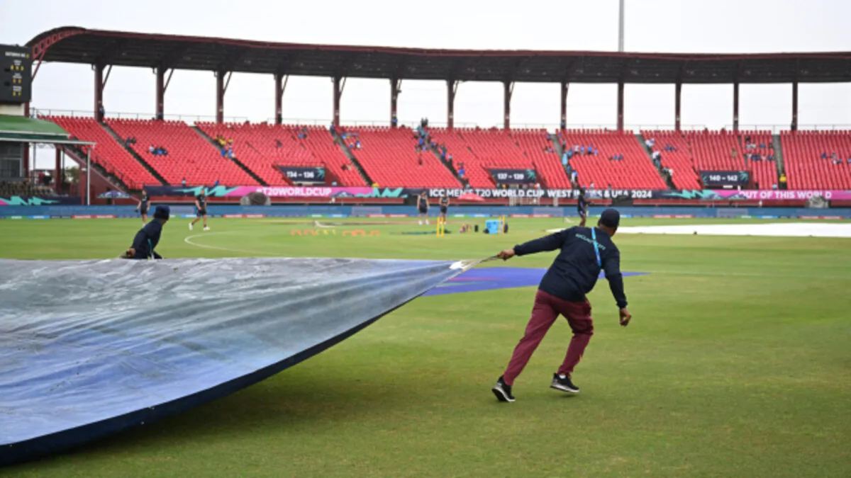 India vs England T20 WC 2024 semifinal: गयाना में बारिश थमने के बाद खिली धूप, मैदान से हटाए गए कवर्स, इतने समय शुरू होगा मैच