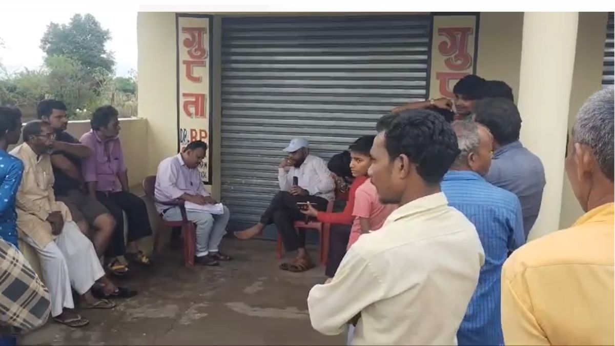 खबर का असर: अनाधिकृत रूप से महिला की सर्जरी मामले में हरकत में आया प्रशासन, दुकान की गई सील, संचालक फरार