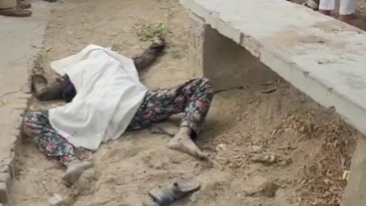 पति को छोड़ लिव इन में रह रही थी महिला, प्रेमी ने गला रेतकर उतारा मौत के घाट, कब्रिस्तान में फेंकी लाश