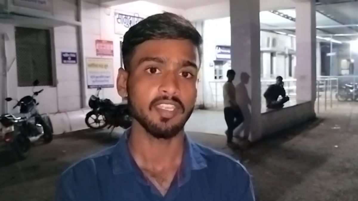 लोगों ने डाकिया को जमकर पीटा, केस दर्ज, सामने आई ये वजह
