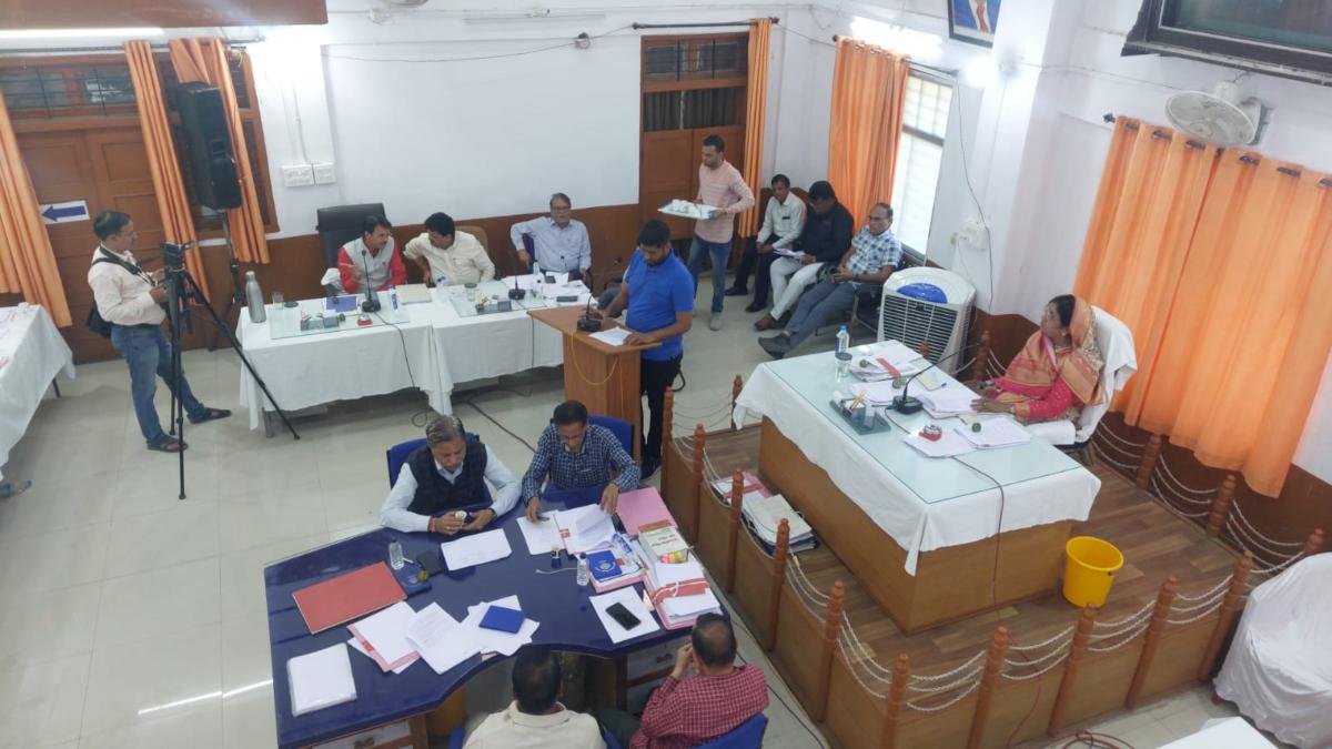 सिविक सेंटर के प्लाटों की रजिस्ट्री का मामला: तत्कालीन आयुक्त, उपायुक्त समेत 36 लोगों के खिलाफ FIR