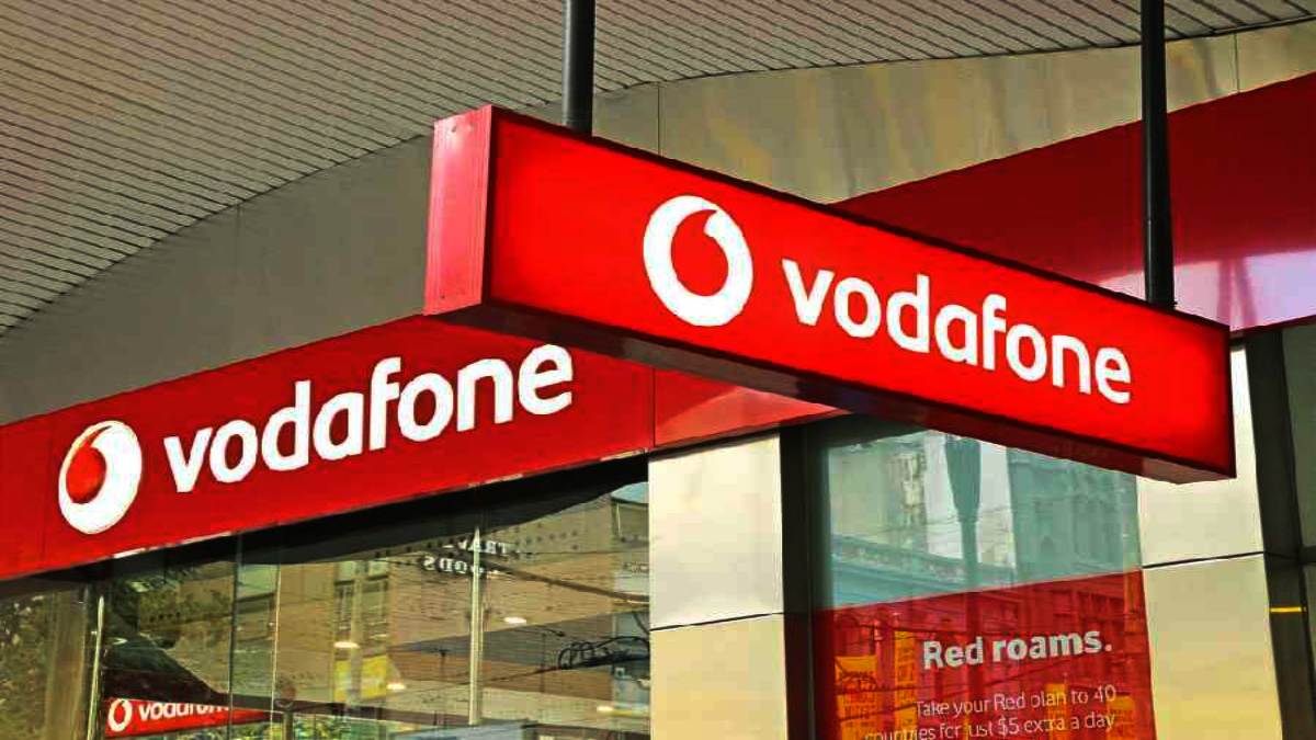 Vodafone बेचने जा रहा अपनी हिस्सेदारी, जानिए कितने हजार करोड़ में हो सकती है Deal?