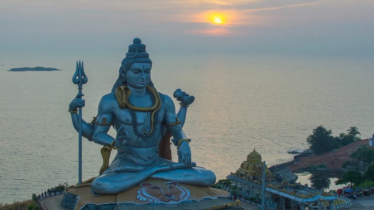 राशि के अनुसार करें भगवान शिव की आराधना, बरसेगी प्रभु की कृपा…