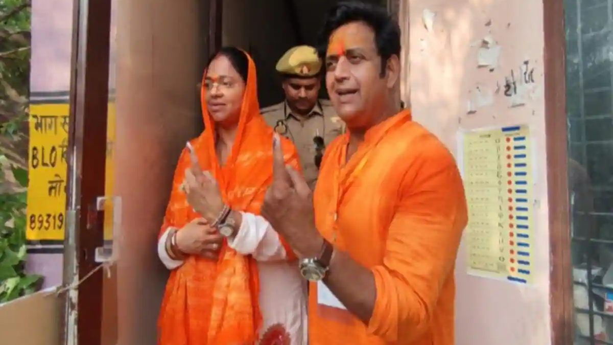 Lok Sabha Election: गोरखपुर से BJP उम्मीदवार रवि किशन ने किया मतदान, कहा- राम राज्य बनाने के लिए किया वोट