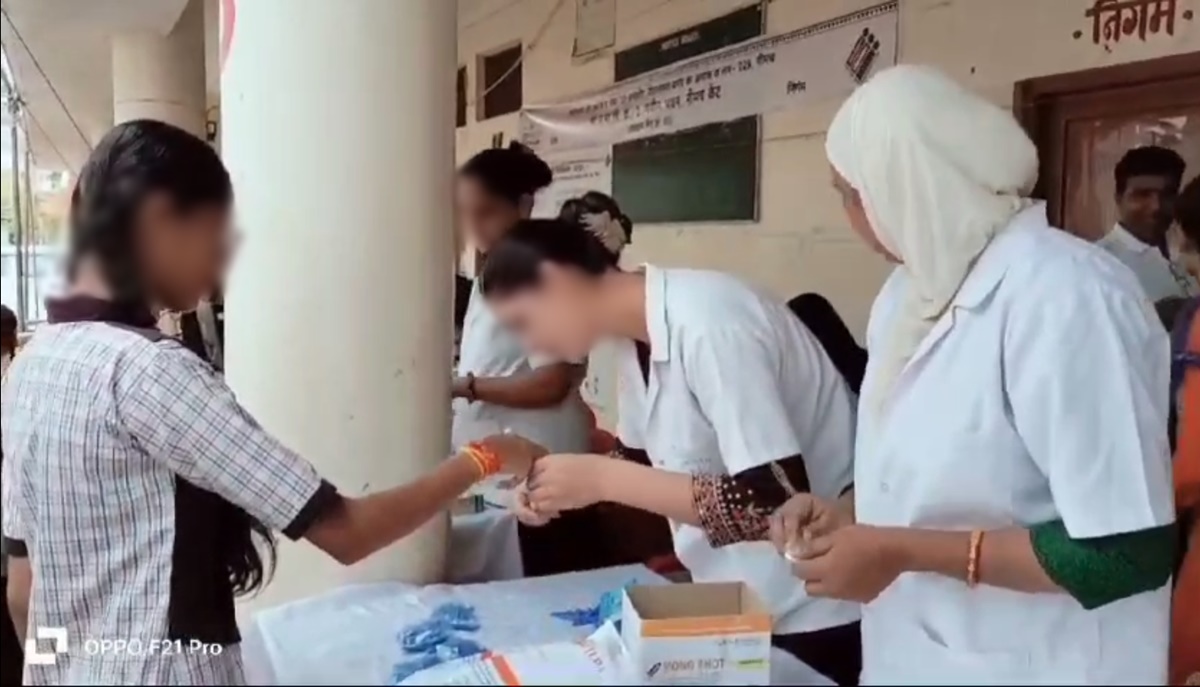 ब्लड टेस्ट अभियान में गोलमाल: O Positive वाले शख्स का जांच के बाद बदल गया खून, A पॉजिटिव वाले का हुआ AB+, अब एसडीएम ने कही जांच की बात