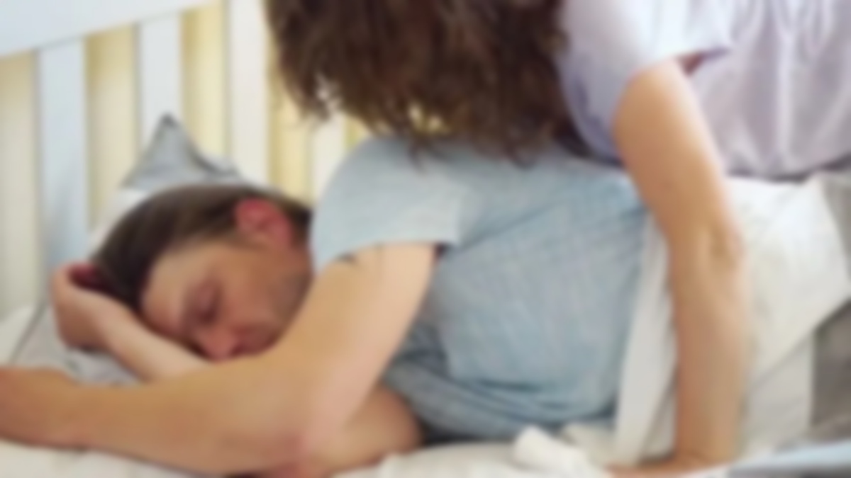 पति के सीने पर बैठ गई पत्नी, कंपाउंडर प्रेमी ने फरसे से उड़ा दी गर्दन; 3 साल से रिलेशन में थे रेखा-संजय