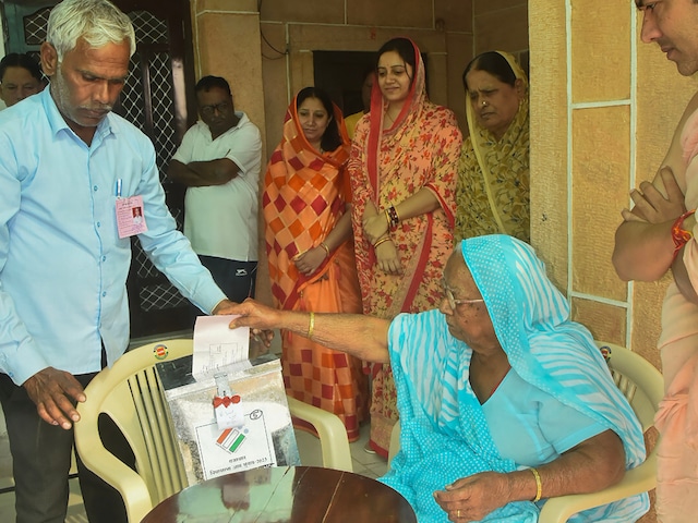 मतदान लेने घर नहीं पहुंचा कोई… चुनाव आयोग का प्रयास कागज तक हुआ सीमित