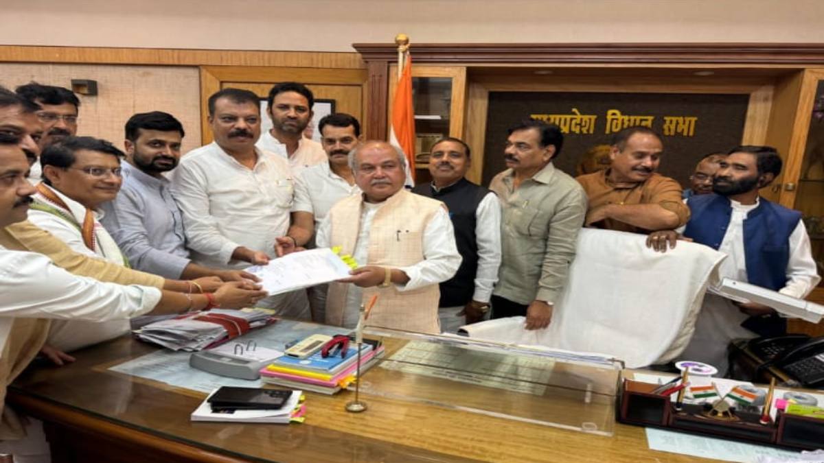 रामनिवास रावत और निर्मला सप्रे की शिकायत: कांग्रेस ने विधानसभा अध्यक्ष से की सदस्यता खत्म करने की मांग, BJP में शामिल होने के दिए सबूत