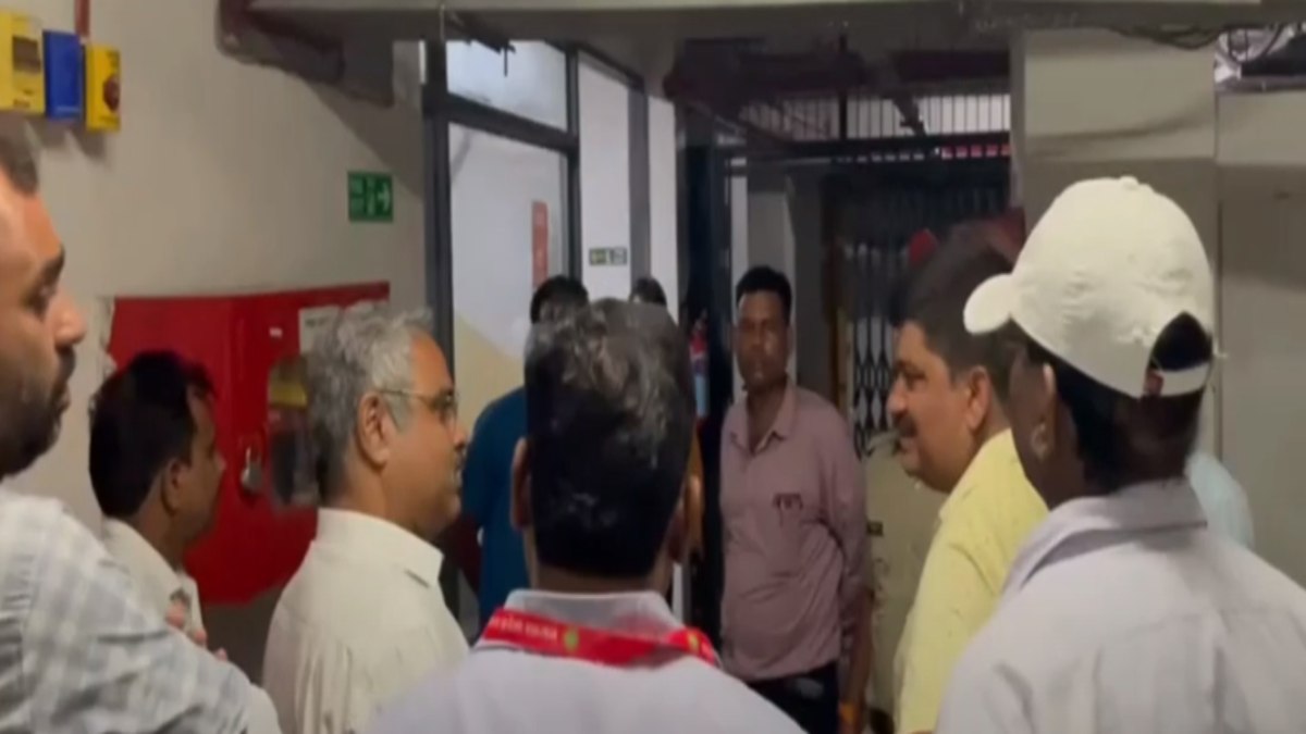 दिल्ली हादसे के बाद MP में एक्शन: बेसमेंट में संचालित एयरटेल ऑफिस सील, कोचिंग सेंटरों में मचा हड़कंप, ताला लगाकर हुए फरार