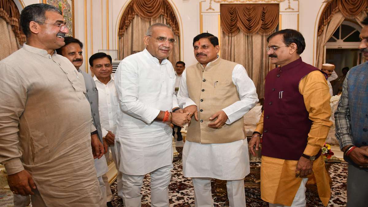 CM मोहन ने रामनिवास रावत को दी बधाई: कहा- सरकार और क्षेत्र की जनता को मिलेगा अनुभव का लाभ, VD शर्मा ने भी दी शुभकामनाएं