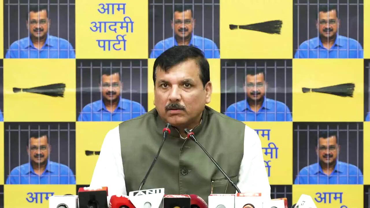 अग्निवीर योजना को लेकर संजय सिंह का केंद्र पर हमला