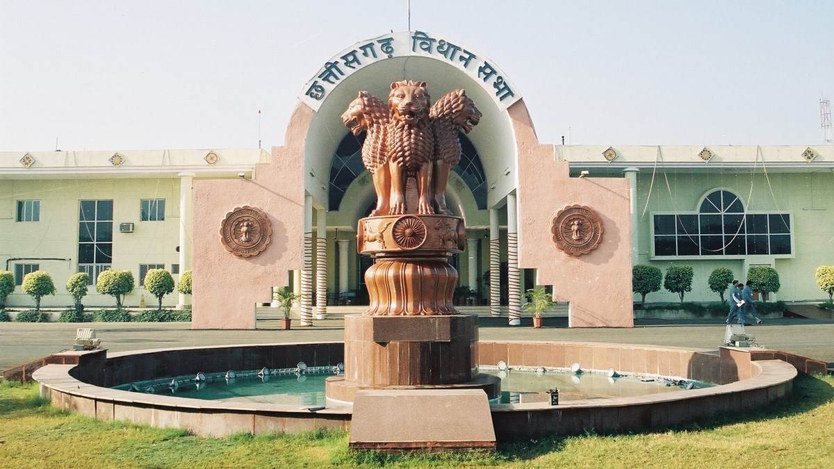 सदन में गूंजा बलौदाबाजार हिंसा का मामला, विपक्ष ने लाया स्थगन प्रस्ताव, अग्राह्य होते ही मचा हंगामा, नारेबाजी के बीच कार्यवाही हुई स्थगित…