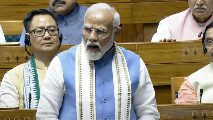 पीएम मोदी ने कहा 2014 के पहले घोटालों से देश निराशा के गर्त में डूब चुका था