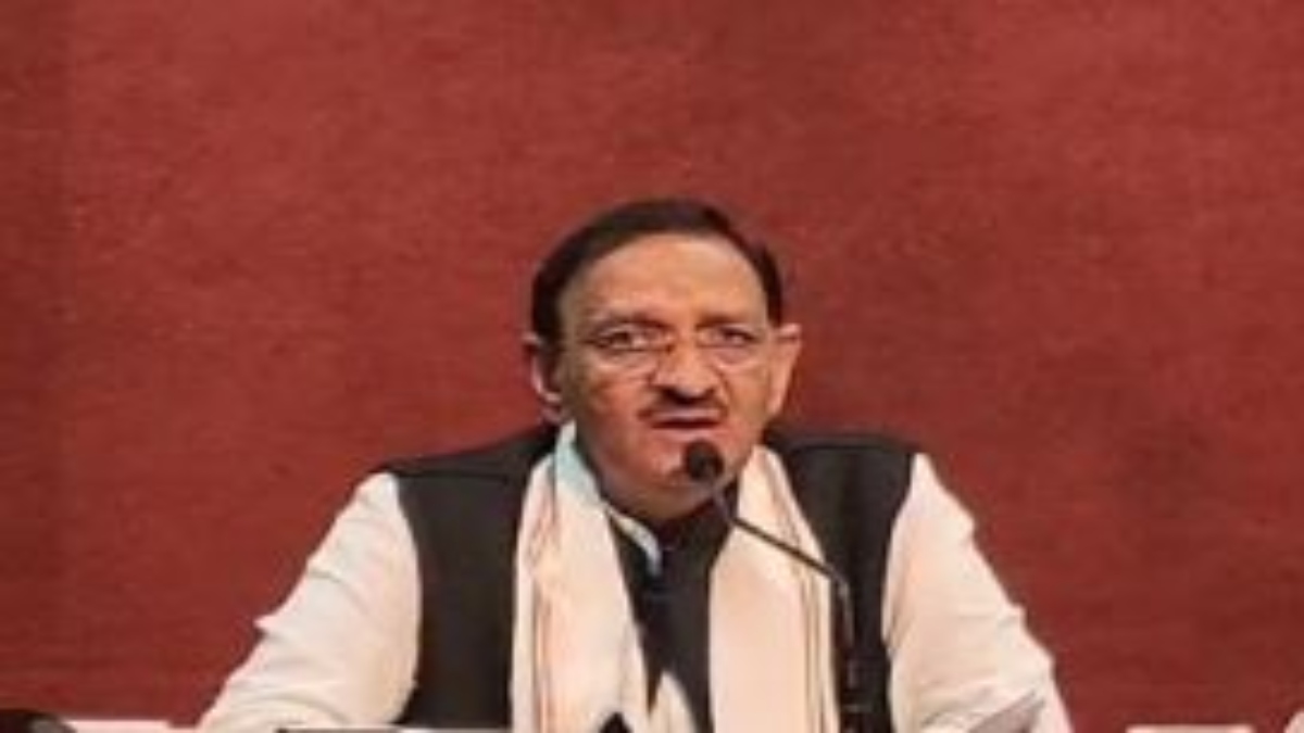 पीसीसी चीफ और प्रदेश प्रभारी का इस्तीफा मांगने वाले कांग्रेस नेता को नोटिस, 48 घंटे में देना होगा जवाब   