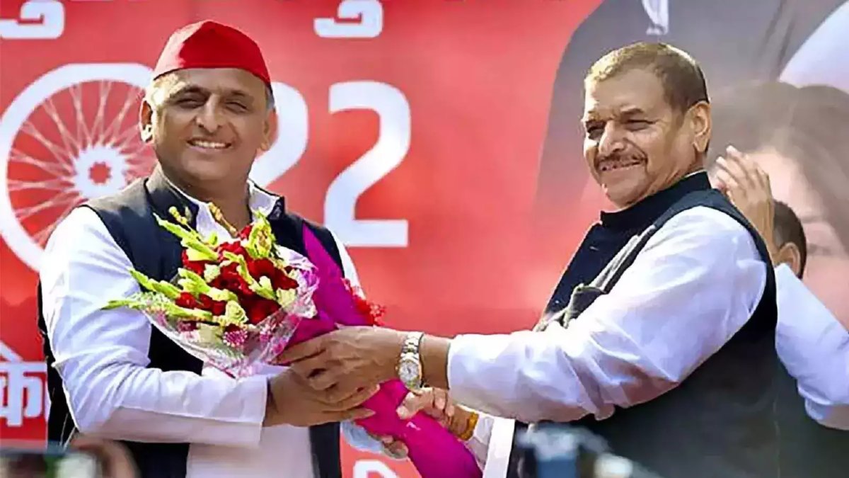 चाचा शिवपाल नहीं तो किसे मिलेगी अखिलेश की जगह? रेस में ये नाम सबसे आगे