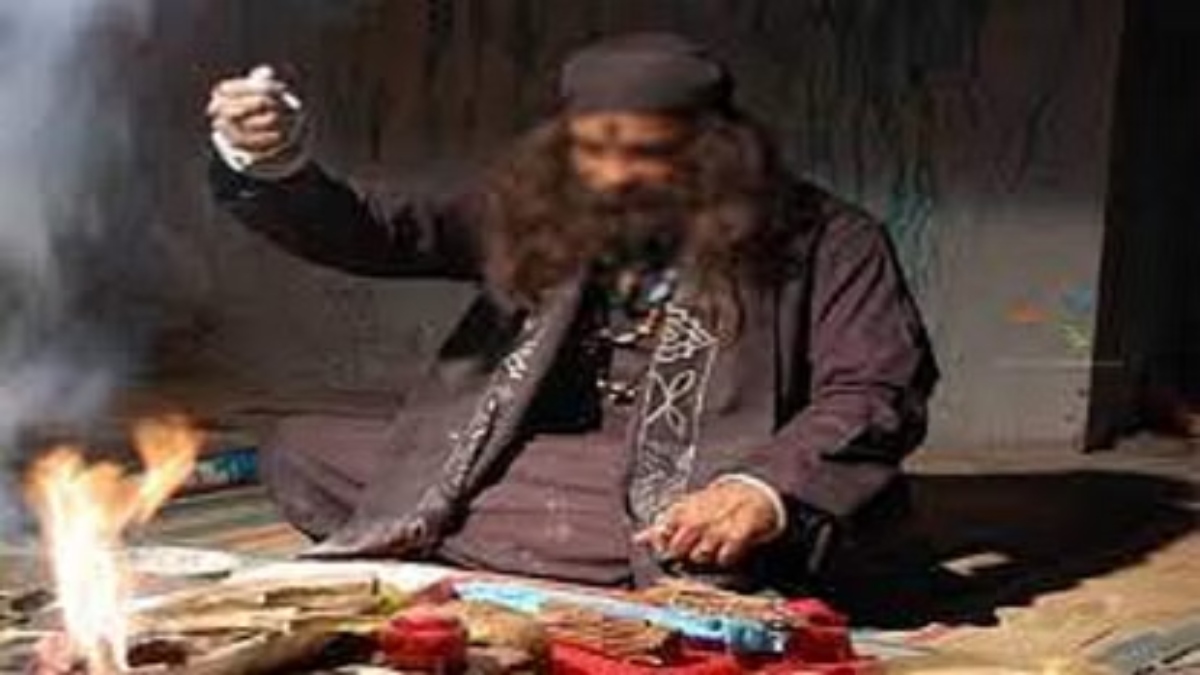 परिवार पर बताया भूत-प्रेत का साया: फिर शुरू हुआ ठगी का खेल, ढोंगी बाबाओं ने पूजा-पाठ के नाम पर ऐंठे 1 करोड़ रुपए   