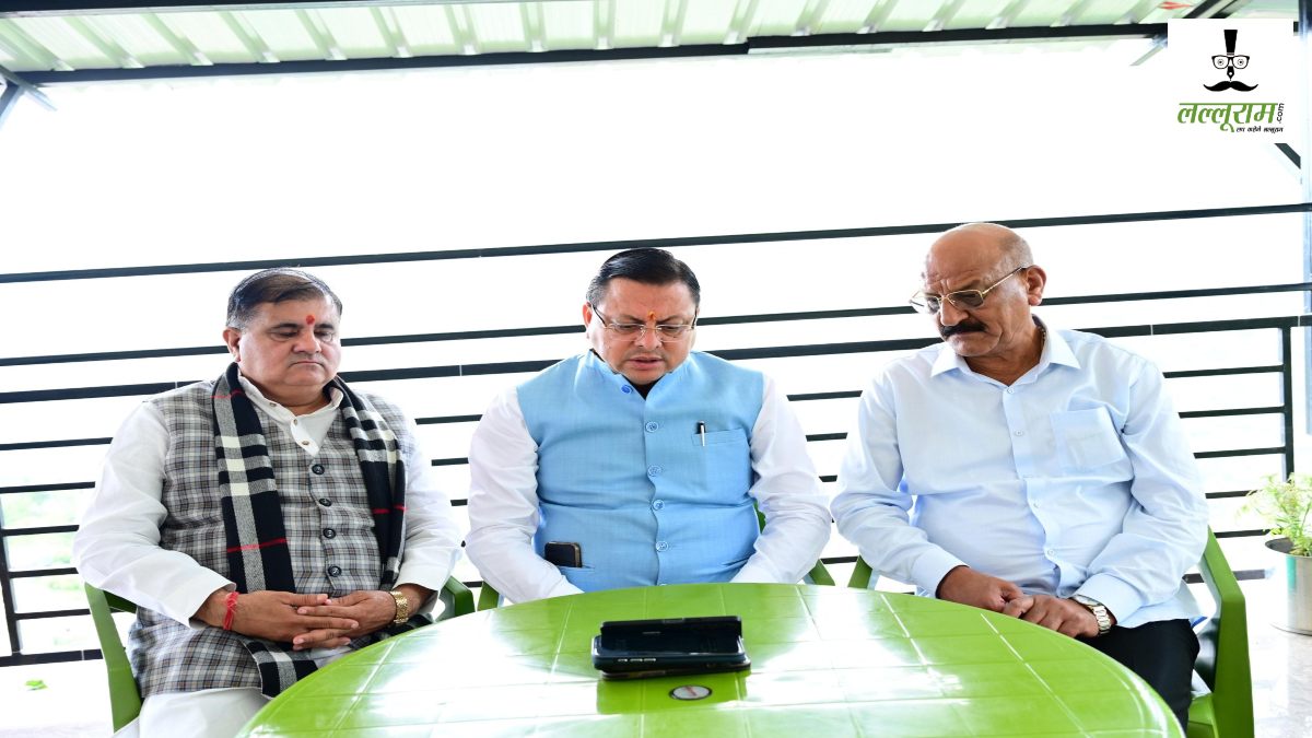 Uttarakhand में भारी बारिश का अलर्ट: CM धामी ने की वर्चुअल समीक्षा बैठक, अधिकारियों को राहत-बचाव कार्यों में तेजी लाने के निर्देश