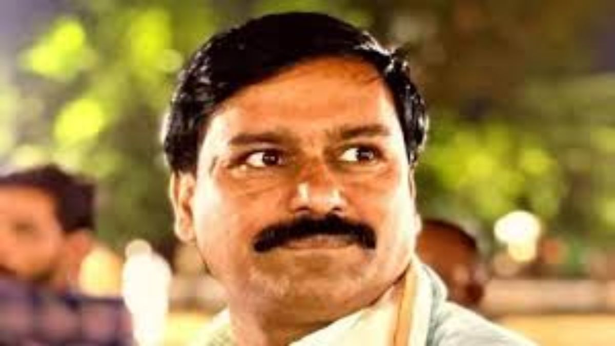 MP की खराब सड़कों से मंत्री भी परेशान: धर्मेंद्र लोधी ने PWD मंत्री राकेश सिंह को लिखा पत्र, गड्ढों के कारण हो रही दुर्घटना