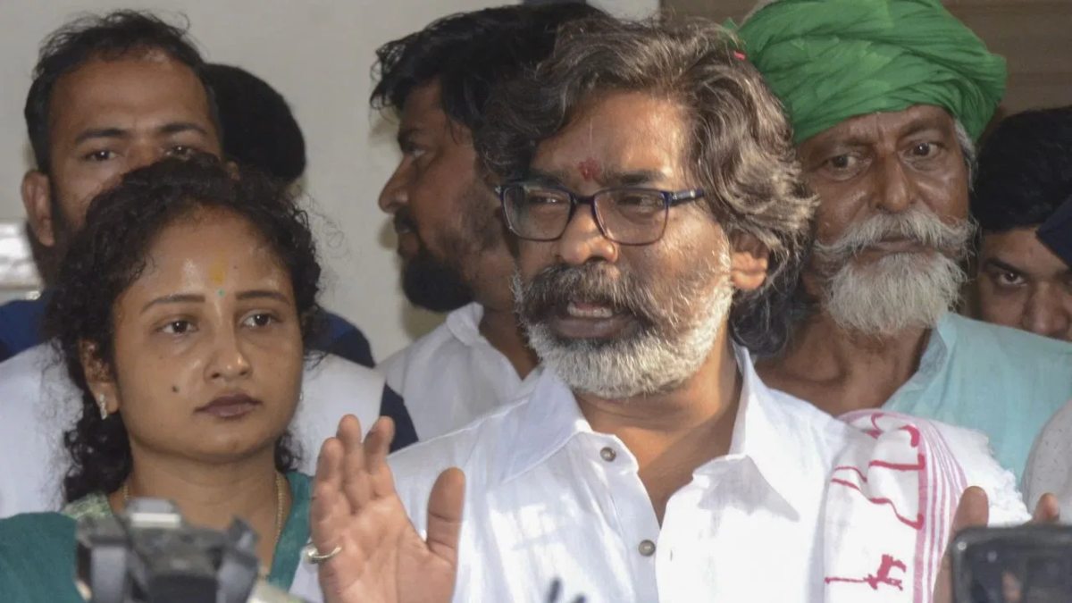 Jharkhand CM चंपाई सोरेन ने दिया इस्तीफा, 7 जुलाई को सीएम पद की शपथ लेंगे हेमंत सोरेन, कैबिनेट में पत्नी कल्पना सोरेन भी हो सकती हैं शामिल- Hemant Soren 