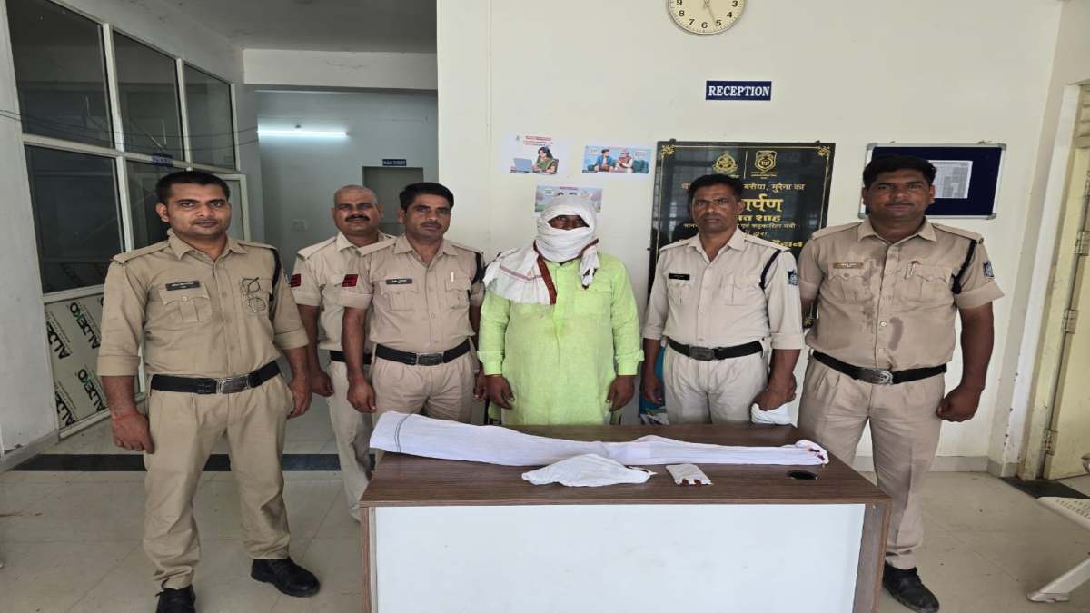 छोटे भाई की पत्नी और बेटी को गोली मारने वाला गिरफ्तार, जमीन विवाद में की थी फायरिंग, अवैध हथियार जब्त  