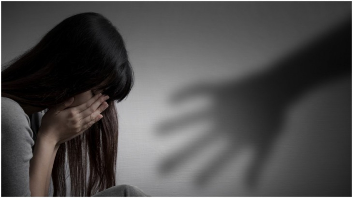 सौतेले पिता की दरिंदगी से गर्भवती हुई नाबालिग: दो साल बाद हुआ चौंकाने वाला खुलासा, पुलिस के भी उड़े होश  