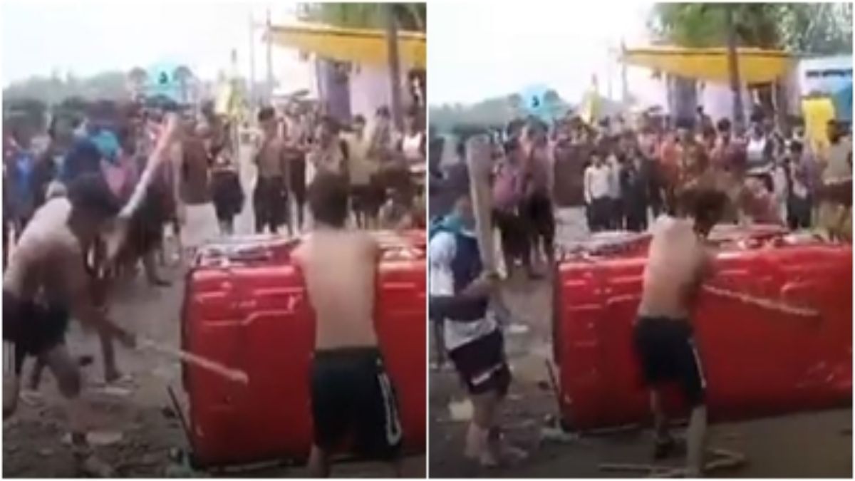 कांवड़ियों का तांडव: पुलिस के सामने लाठी-डंडों से ई-रिक्शा में की तोड़फोड़, ड्राइवर को बुरी तरह पीटा 