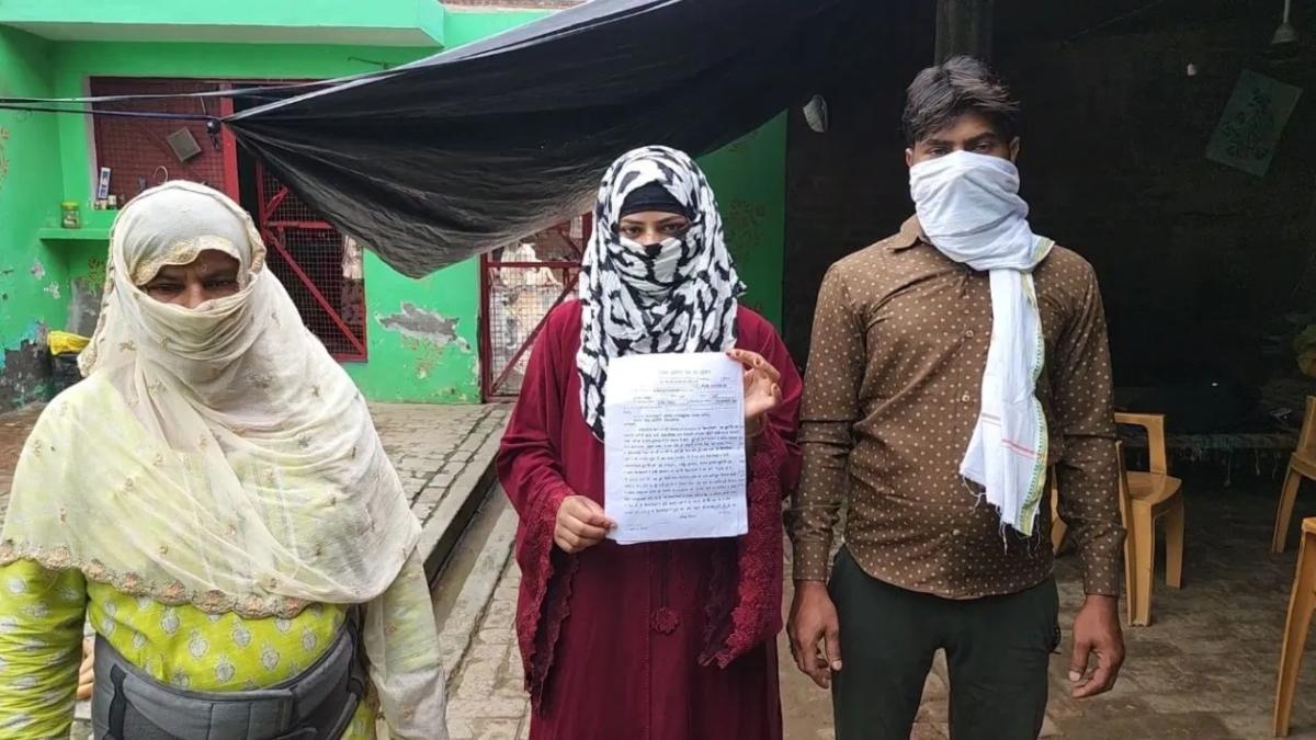 मुस्लिम महिला का दर्दः तीन तलाक हटाने पर BJP को दी थी वोट, शौहर को जानकारी हुई तो बीच सड़क पर मारपीट कर दिया Triple Talaq