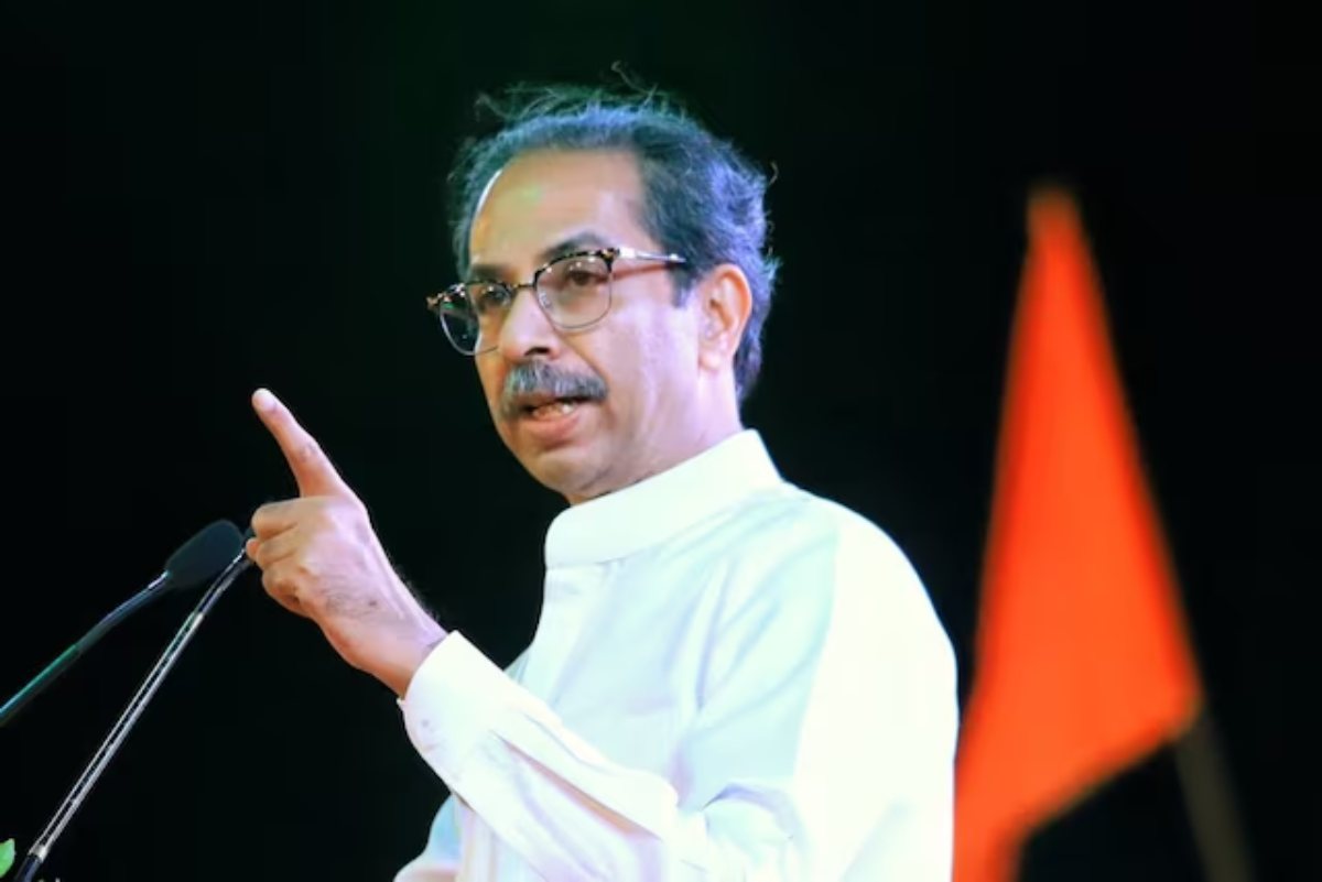 महाराष्ट्र में होने वाला है बड़ा खेला? उद्धव ठाकरे ने अपने सभी विधायकों को होटल में किया शिफ्ट- Maharashtra Politics