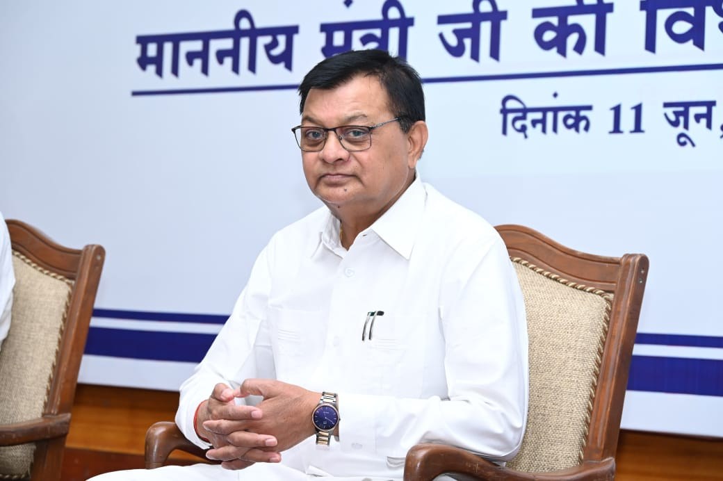 साय केबिनेट की बैठक में उद्योग मंत्री के प्रस्ताव पर लगी मुहर, अब जेम पोर्टल से होगी खरीदी, CSIDC के 1687 वेंडर्स का आरसी होगा निरस्त