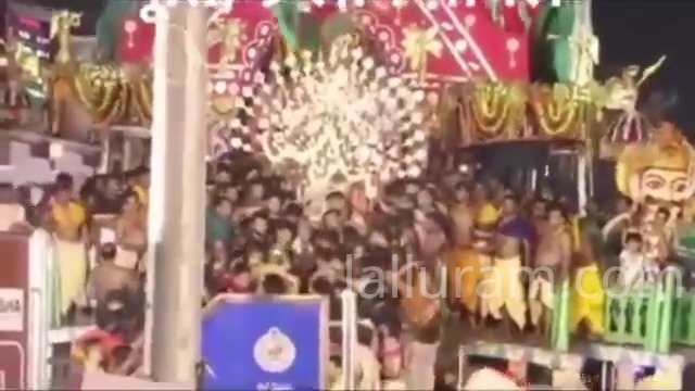 Video : पुरी में रथयात्रा के अनुष्ठान के दौरान हादसा, भगवान बलभद्र की मूर्ति गिरी, 12 सेवायत घायल…