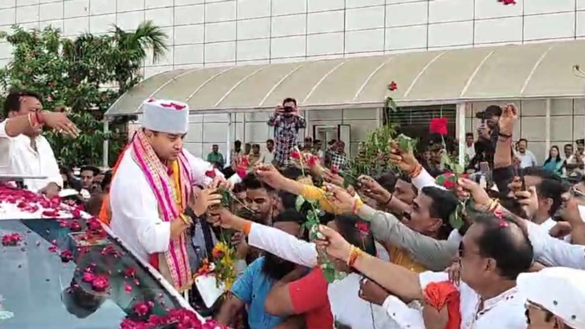 इंदौर दौरे पर केंद्रीय मंत्री सिंधिया: नए विभाग मिलने पर PM मोदी का किया धन्यवाद, दूरसंचार और डाक विभाग की प्राथमिकताओं पर डाला जोर